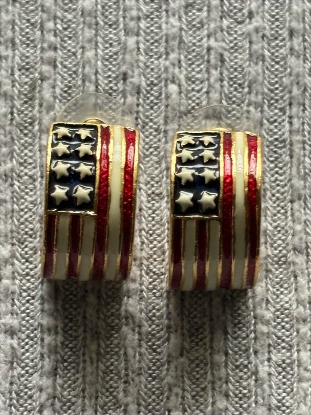 Vintage gold tone 2002 AD marked half hoop American flag stud earrings